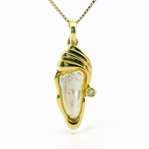 gelbgoldener clipanhänger mit keshiperle und brillant