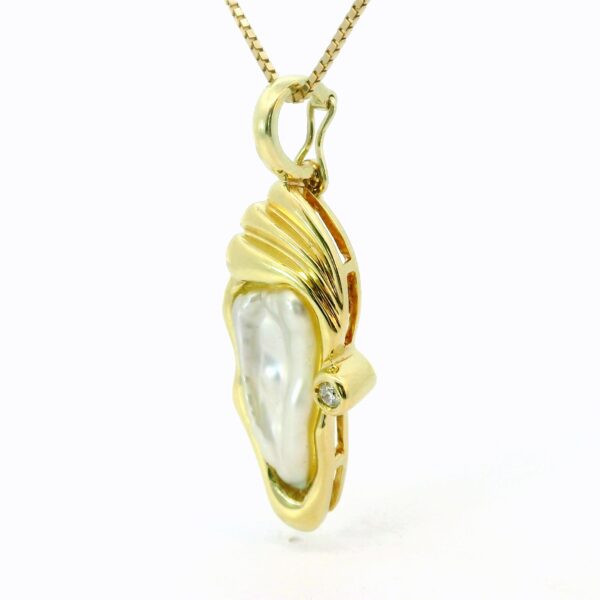 gelbgoldener clipanhänger mit keshiperle und brillant