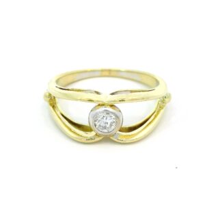 vintage damenring in gelb und weissgold mit einem brillanten