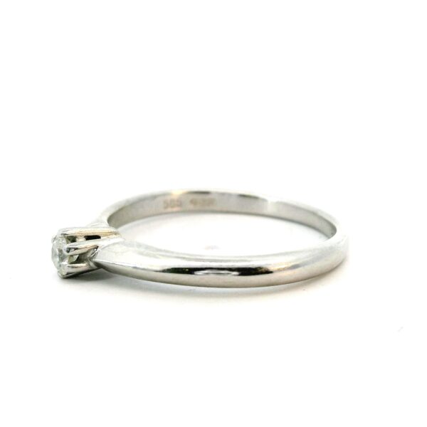 Feiner Solitärring 'CHRIST' 585 Weißgold mit Brillant 0,10 ct – Bild 4