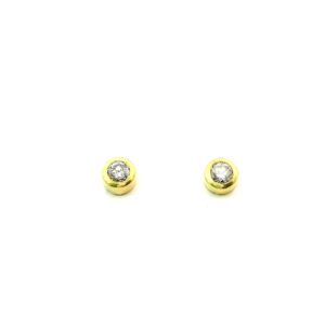gelbgoldene brillantohrstecker mit glatter fassung